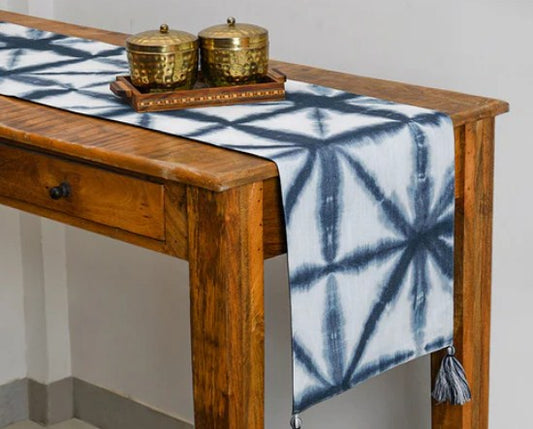 7 Beautiful Table Runner Designs That Make Every Meal Feel Special