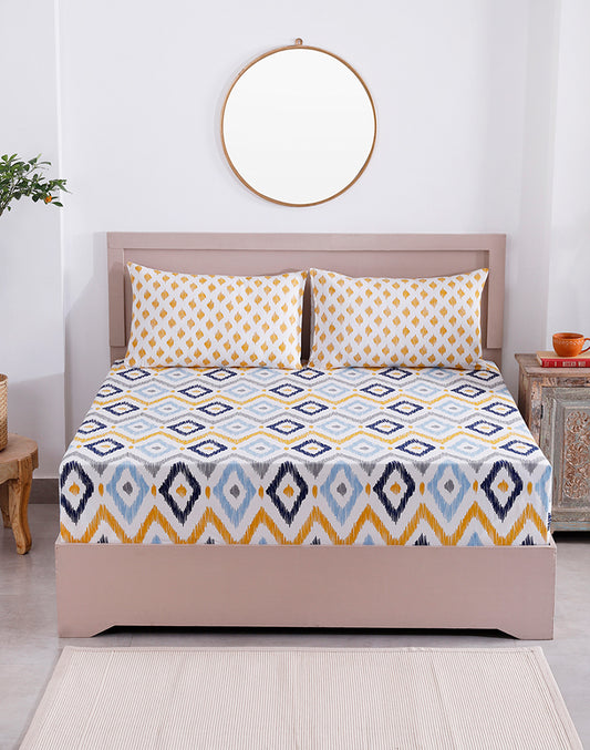 Multicolor Diamond Bedsheet Set with 2 Pillow Covers