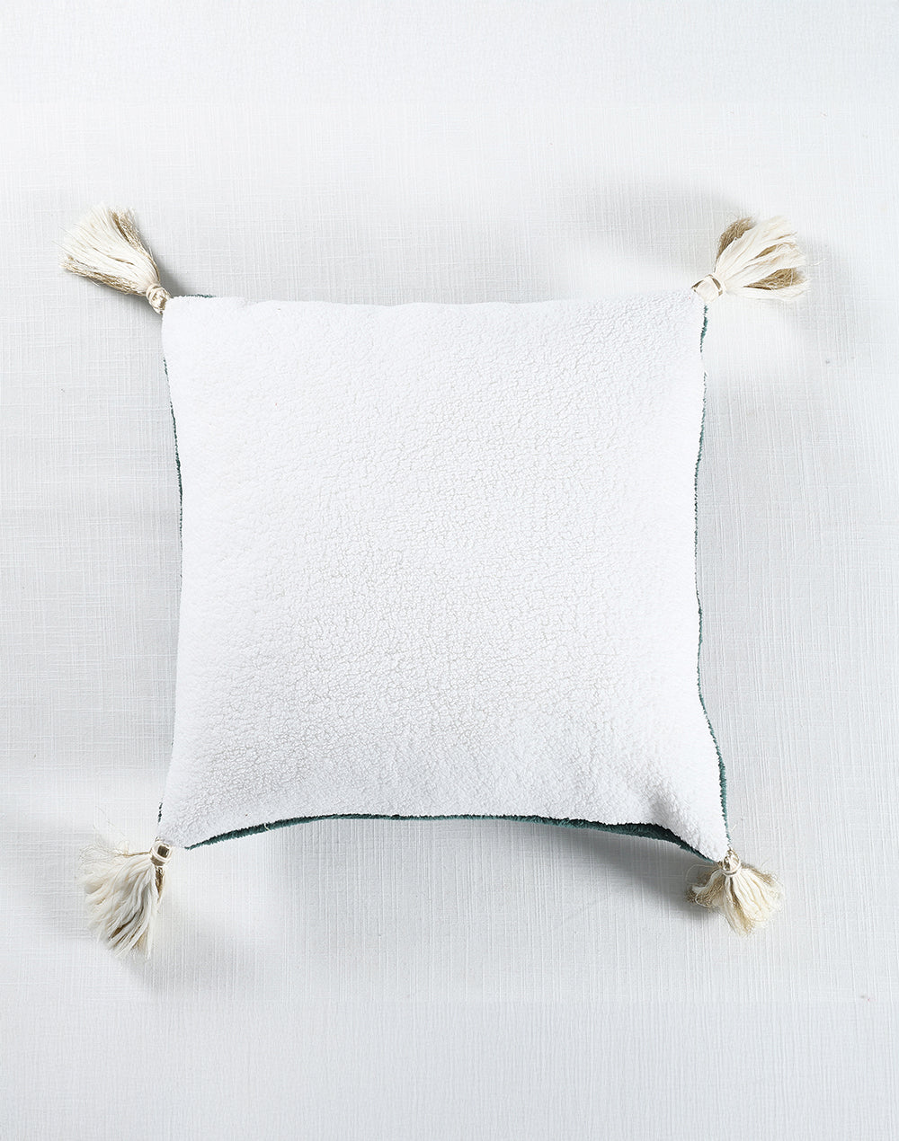 CUSHION COVER Embroidery SNOW WHITE