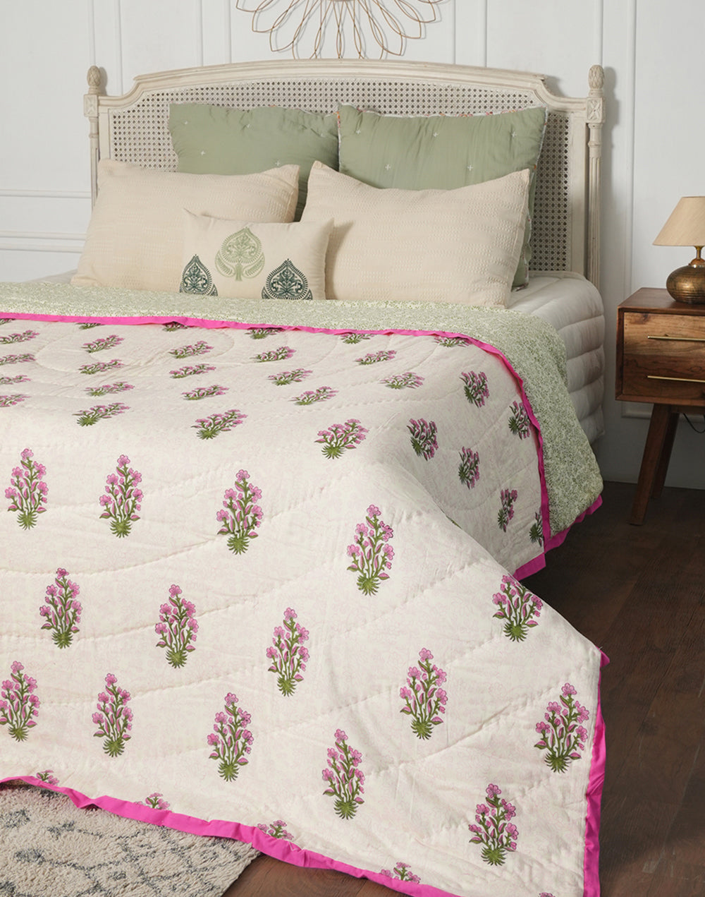 Pink Floral Ac Cotton Quilt