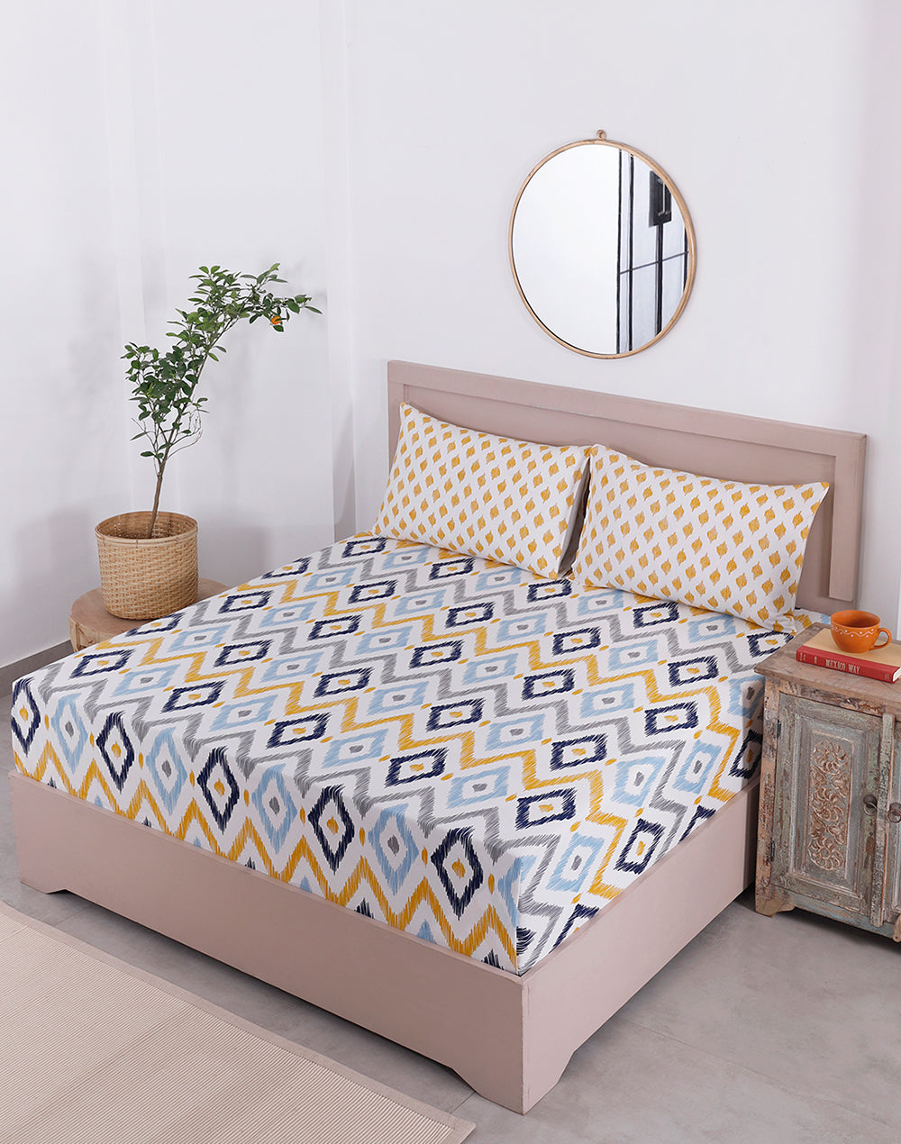 Multicolor Diamond Bedsheet Set with 2 Pillow Covers