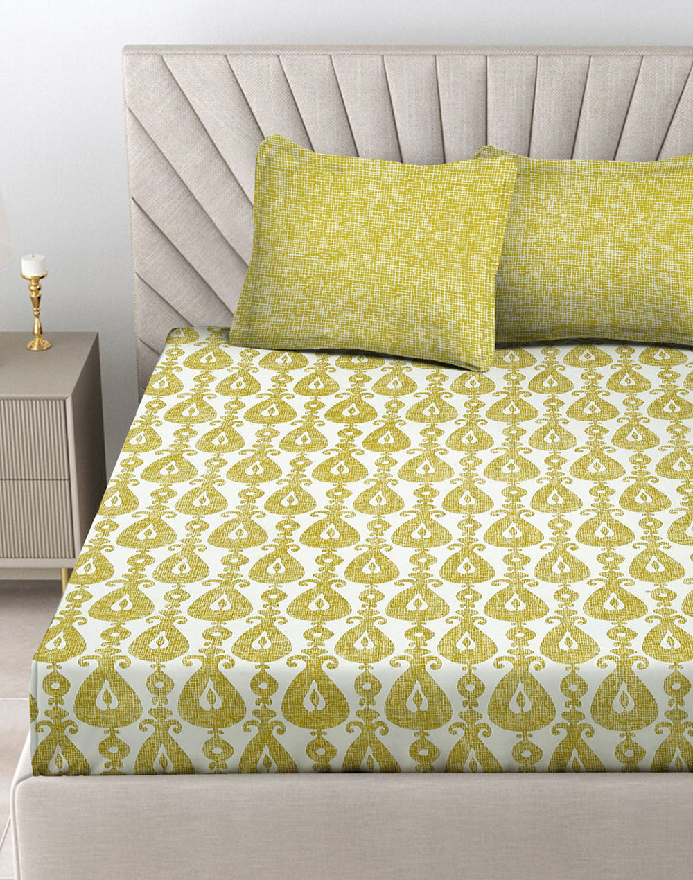 Queen Size - Green Geometric Print Cotton Besheet Set with 2 Pillow Covers