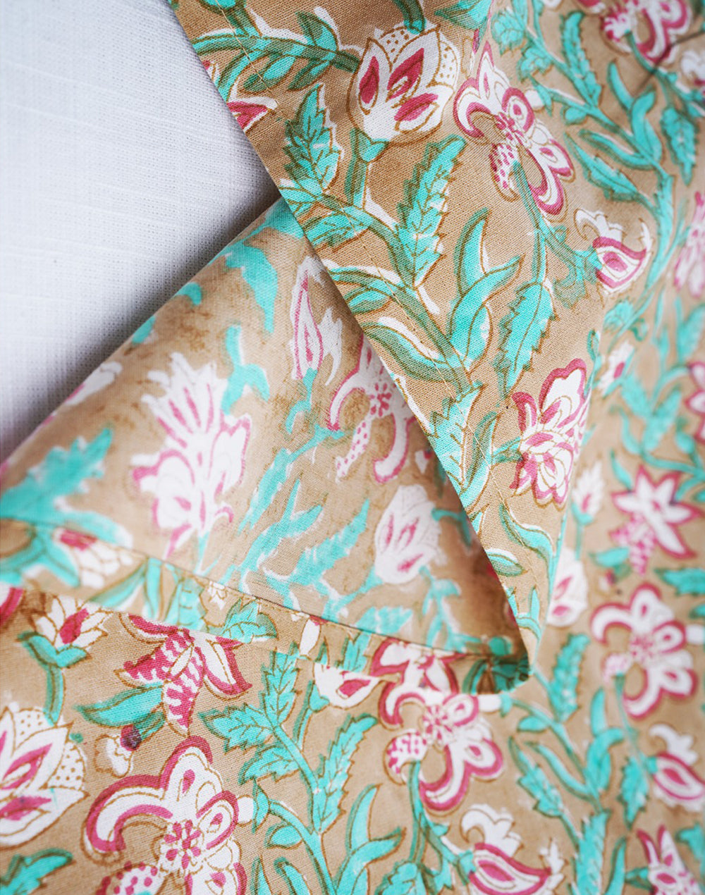 Garden Glory Cotton Floral Table Cover