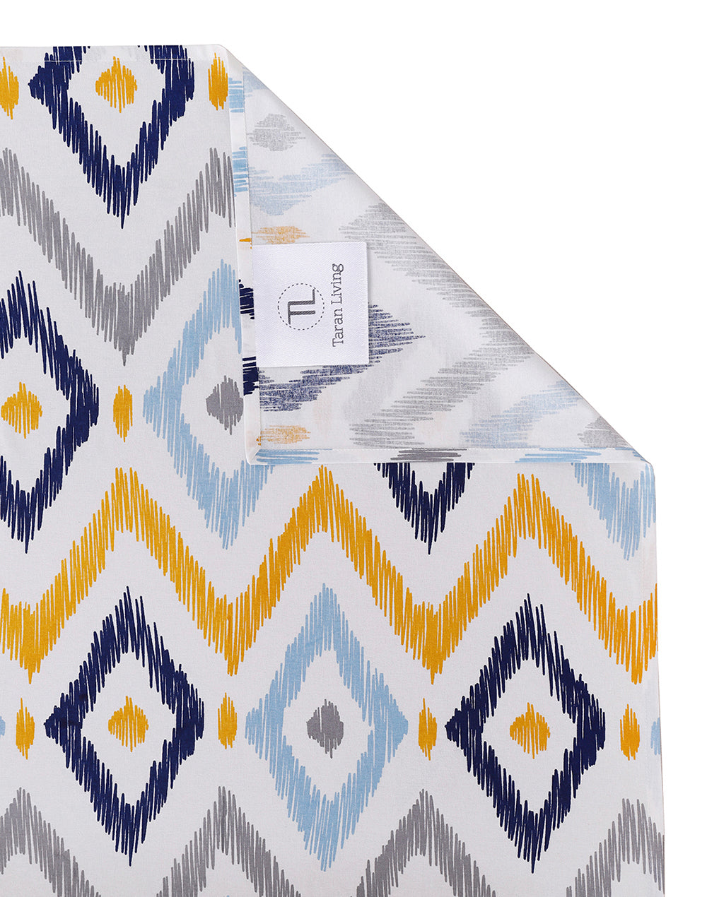 Multicolor Diamond Bedsheet Set with 2 Pillow Covers