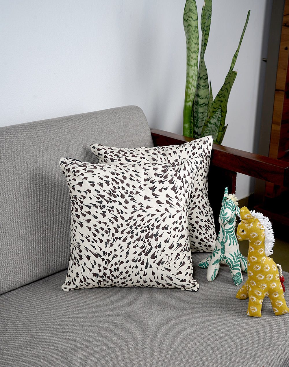 Set Of 2 - Off White Printed Cushion Cover - 12"X12"