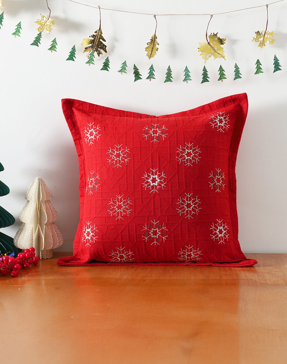 CUSHION COVER Embroidery GOLDY FLAKES