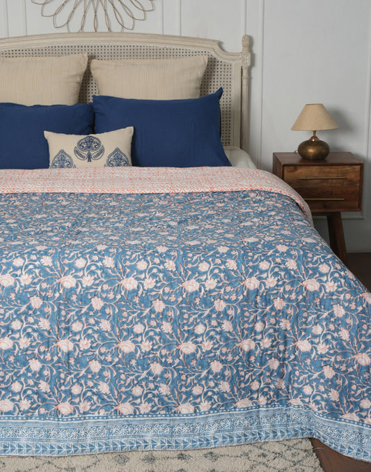 Blue Block Printed Ac Cotton Quilt