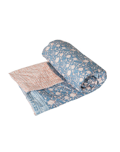 Blue Block Printed Ac Cotton Quilt