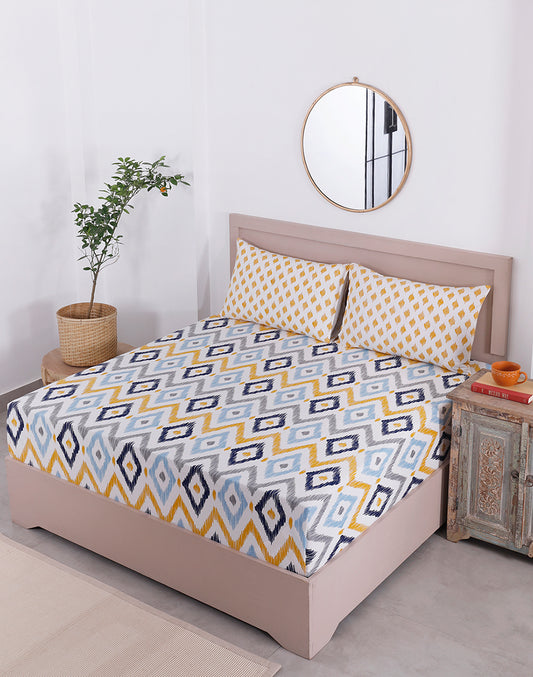 Multicolor Diamond Bedsheet Set with 2 Pillow Covers