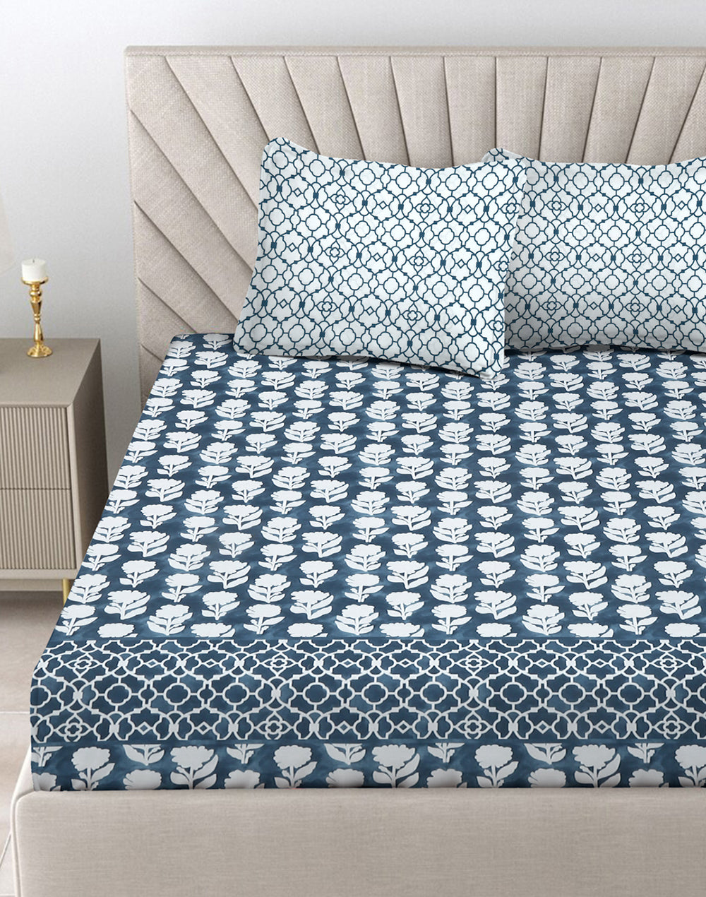 King Size - Blue Floral Cotton Bedsheet Set with 2 Pillow Covers