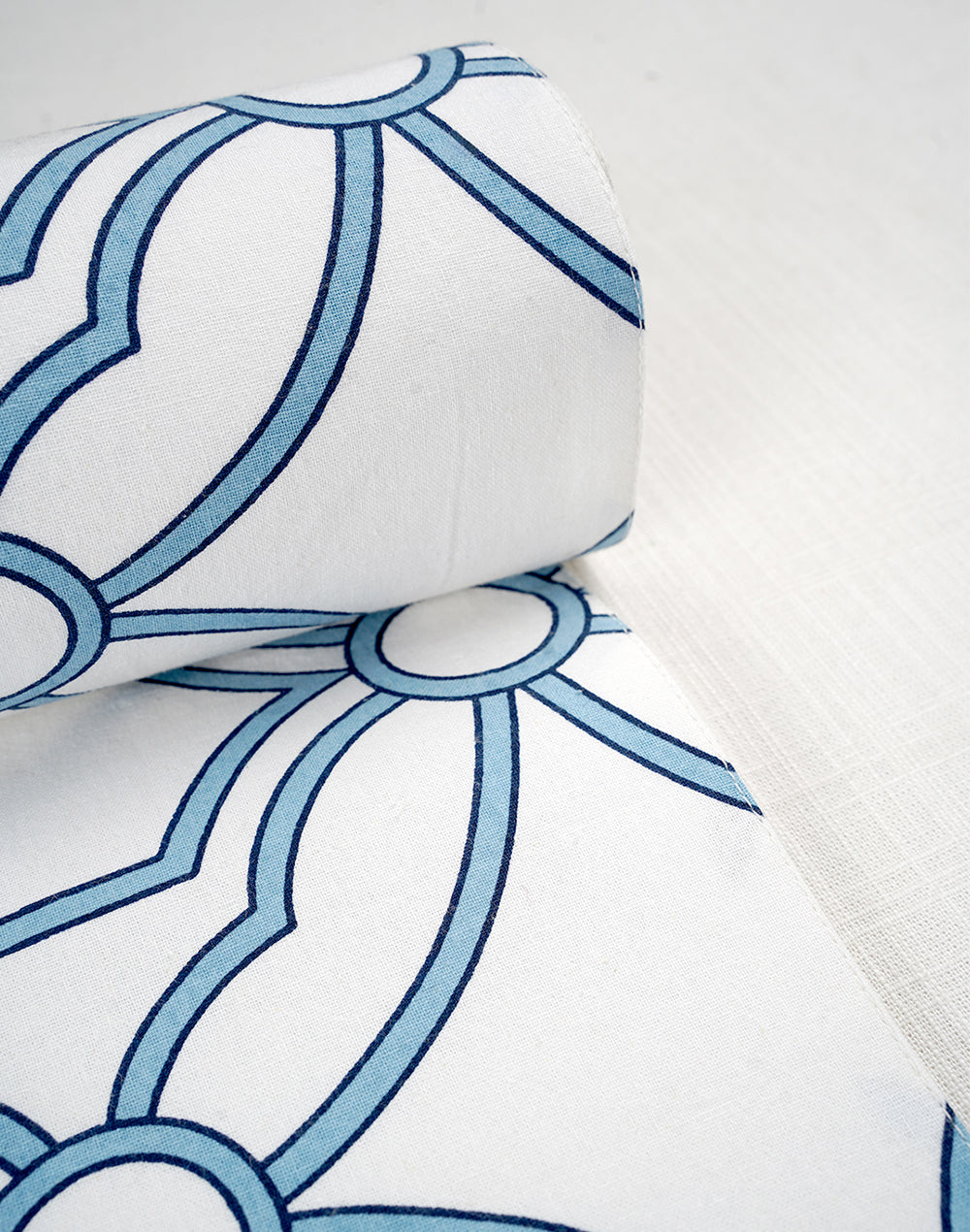 Everyday Table Essential Cotton Table Runner