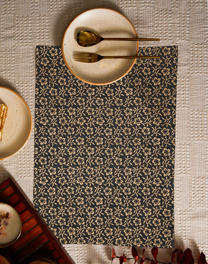 Set of 6 - Gold printed cotton placemat