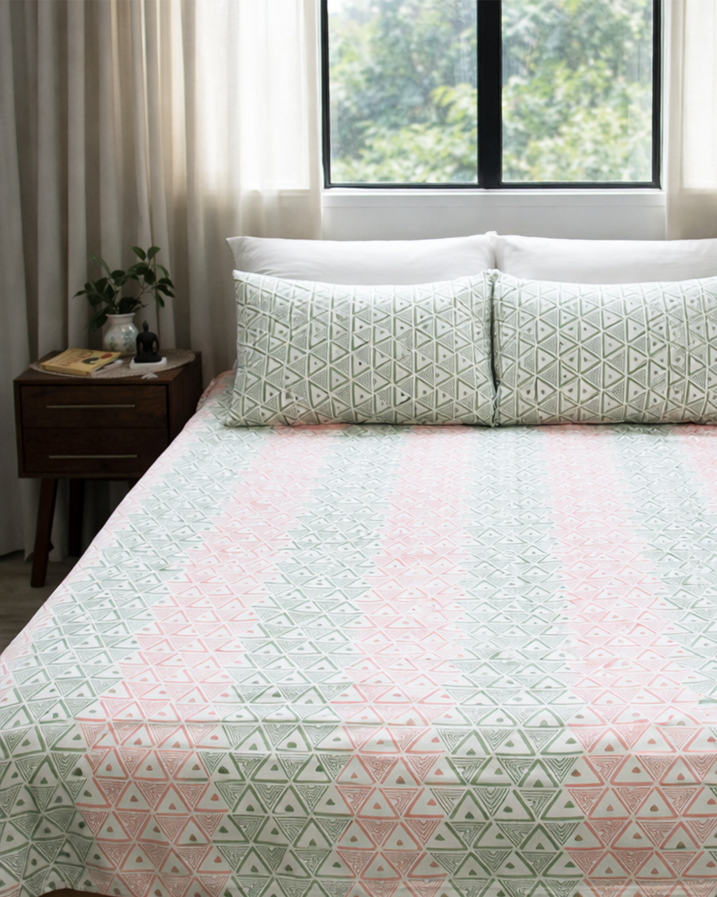 Vatika Bedsheet Set with 2 Pillow Covers