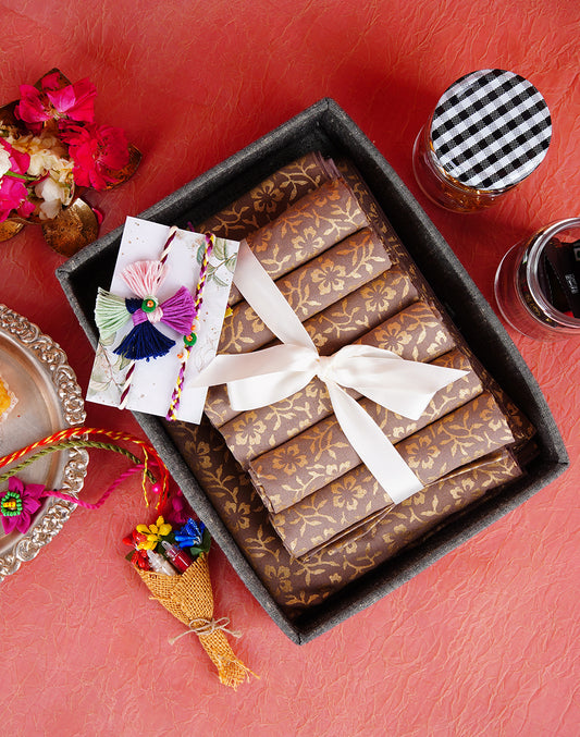 Rakhi Gift Set with Table Runner & Napkins