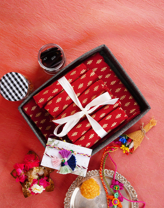 Rakhi Gift Set with Table Runner & Napkins