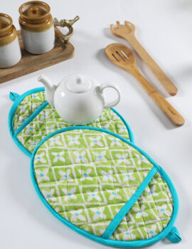 Green Cotton Geometric Print 8×8 Inch Pot Holder Set Of 2