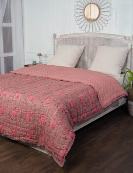 Front- Multicolor floral jaal Back- leafy running pattern  Block print and hand quilted  72×100 Inch Quilt